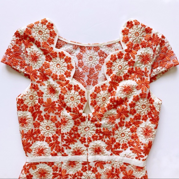 MUSE sz 2 Embroidered Floral Orange Sheath Dress Scalloped Back - Picture 5 of 17